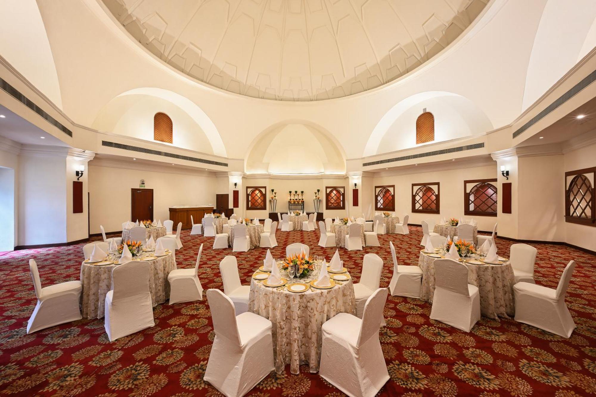 แอมบาสซาเดอร์ - ไอเอชซีแอล ซีเล็คชั่น Hotel นิวเดลี ภายนอก รูปภาพ The Imperial, New Delhi