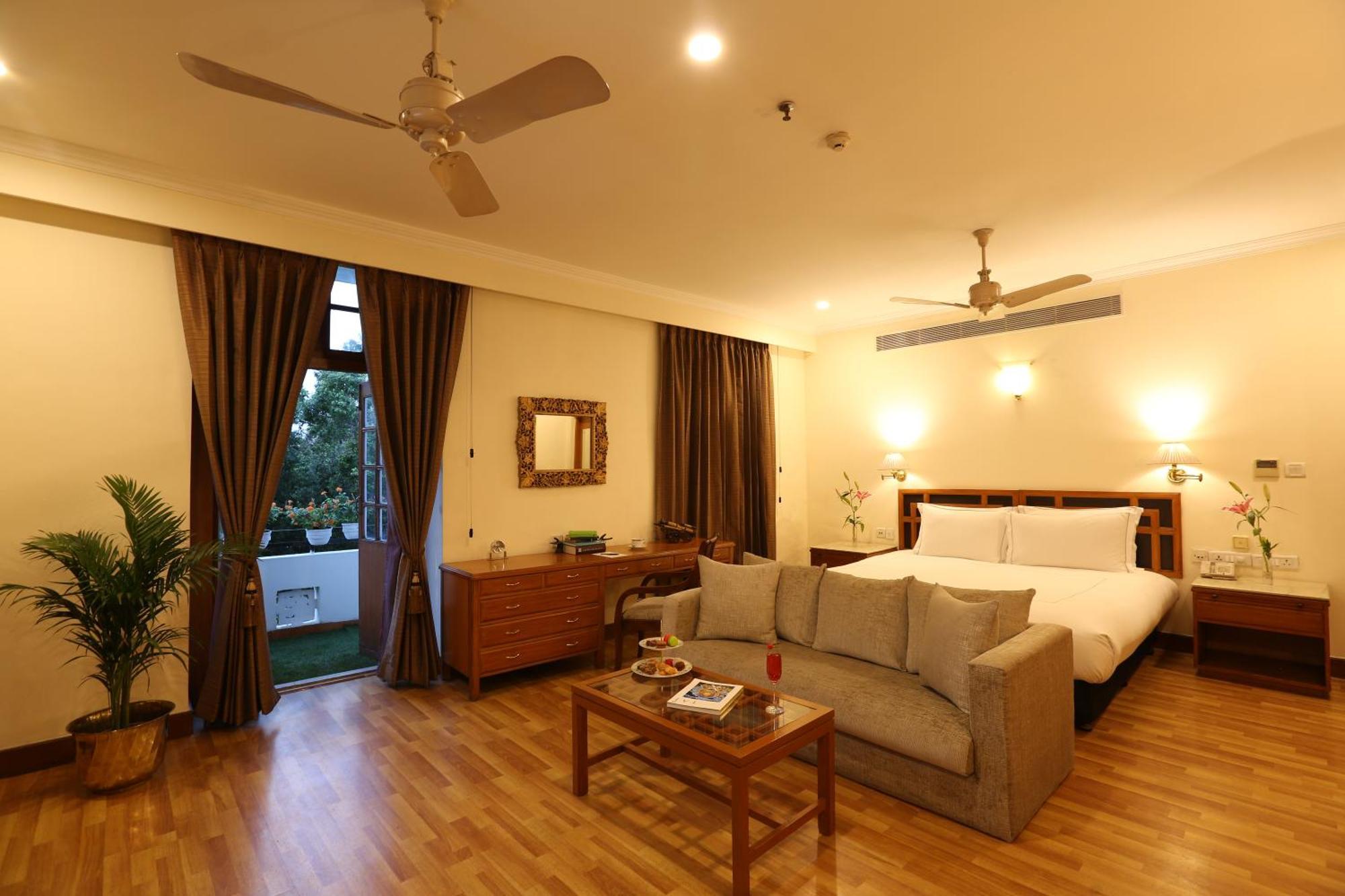 แอมบาสซาเดอร์ - ไอเอชซีแอล ซีเล็คชั่น Hotel นิวเดลี ภายนอก รูปภาพ A room at the Taj Bengal