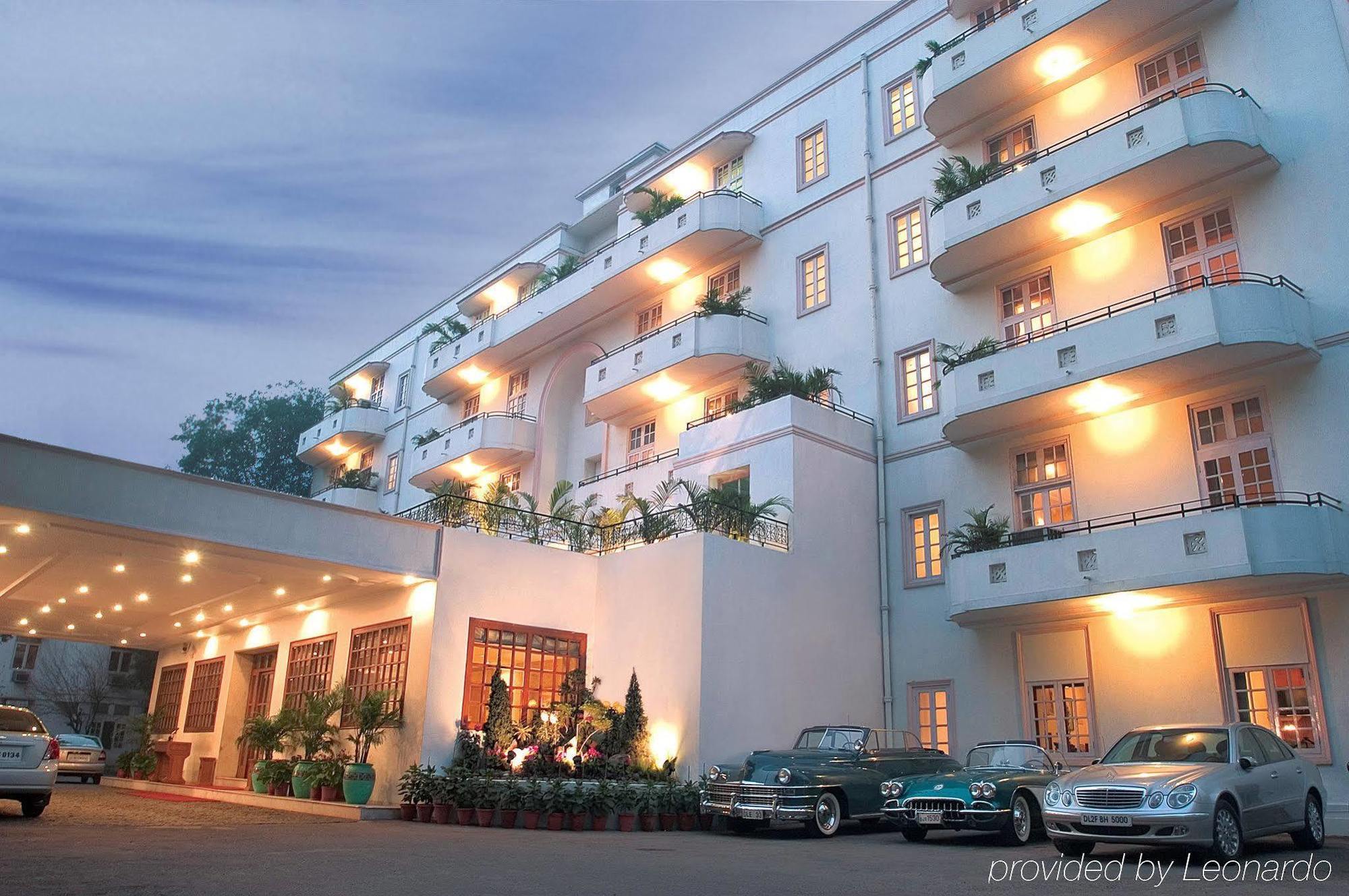 แอมบาสซาเดอร์ - ไอเอชซีแอล ซีเล็คชั่น Hotel นิวเดลี ภายนอก รูปภาพ The Imperial Hotel